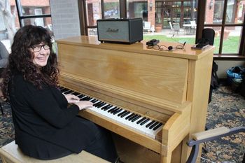 Alicia Carol/Ms. Alicia/AC
