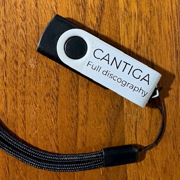 Cantiga 7-album USB Stick
