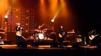 Black Jacket Symphony