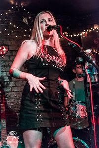 Hannah Paris @ Smokey's Shack