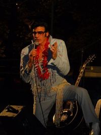 Anthony Liguori as Elvis