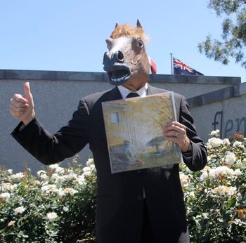 horsehead man backs a winner!!!
