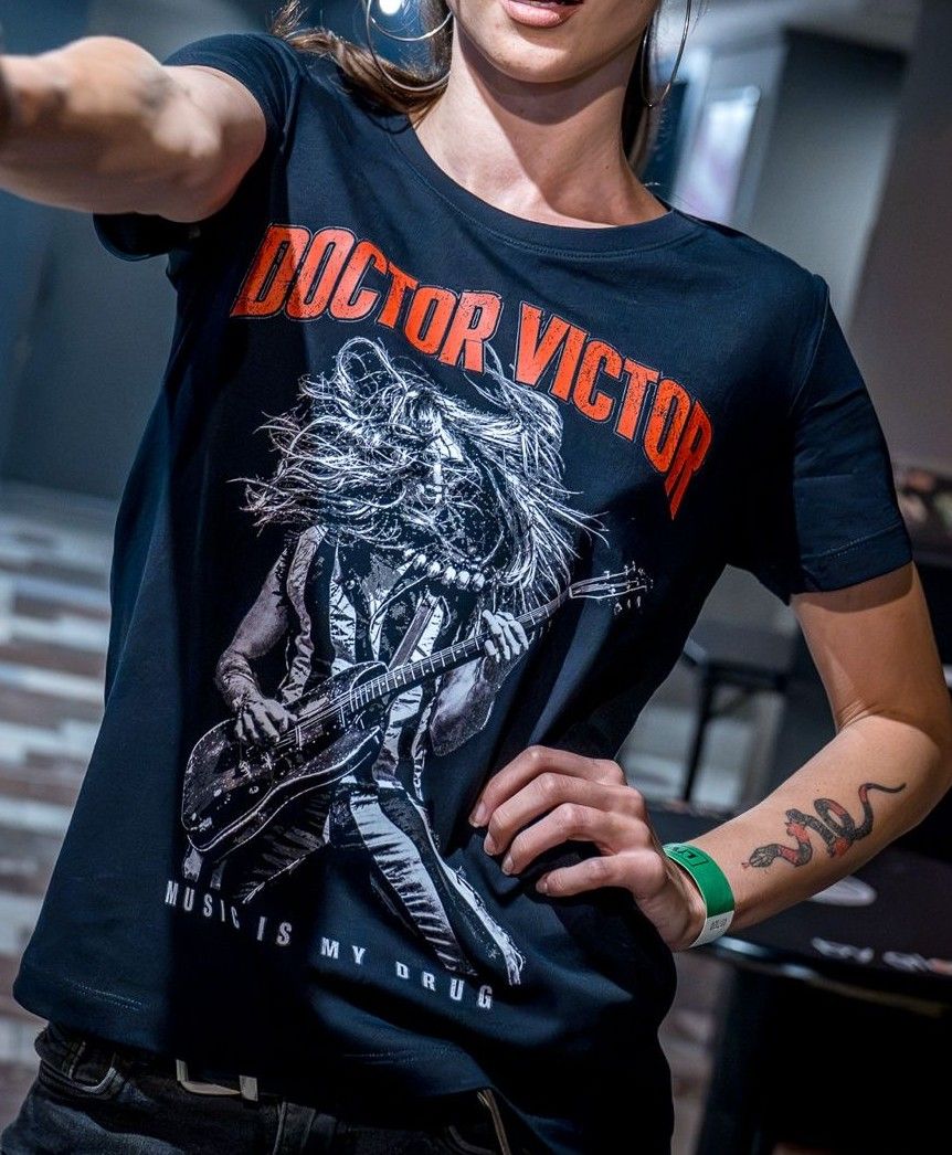 T-Shirt MUSIC IS MY DRUG