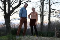 Alice Hasen & Josh Threlkeld at Nasoba (Friday Night Ramble)