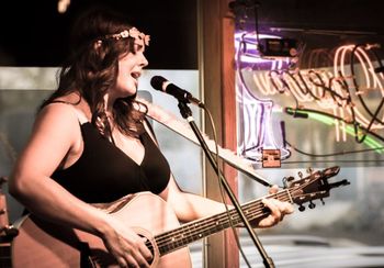 Carey @ 318 Cafe

