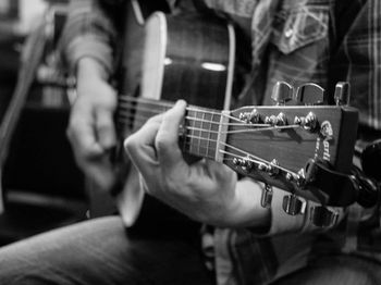 Bill and the chords
