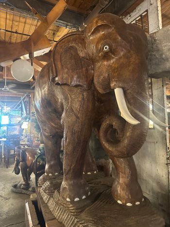 A setting with character at every turn. Salvage One brings a wonderfully unexpected backdrop to celebrations in Chicago.
