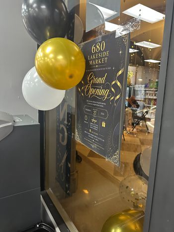 Morning at the Grand Opening of the lovely 680 Lakeside Market. 🎻
