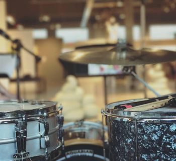 LUDWIG & GRETSCH
