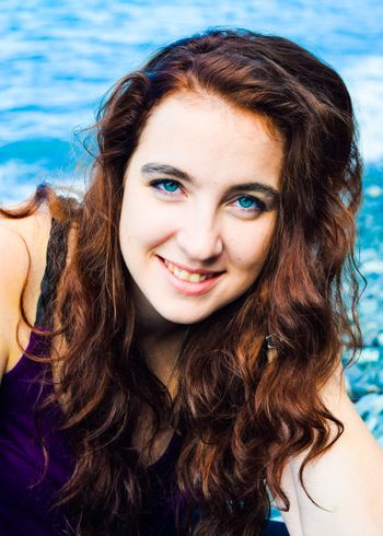 Headshot - Jennifer Hutchinson
