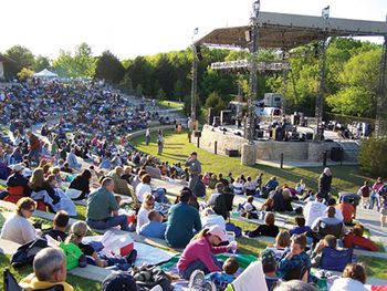 Oak Point Park Amphitheatre
