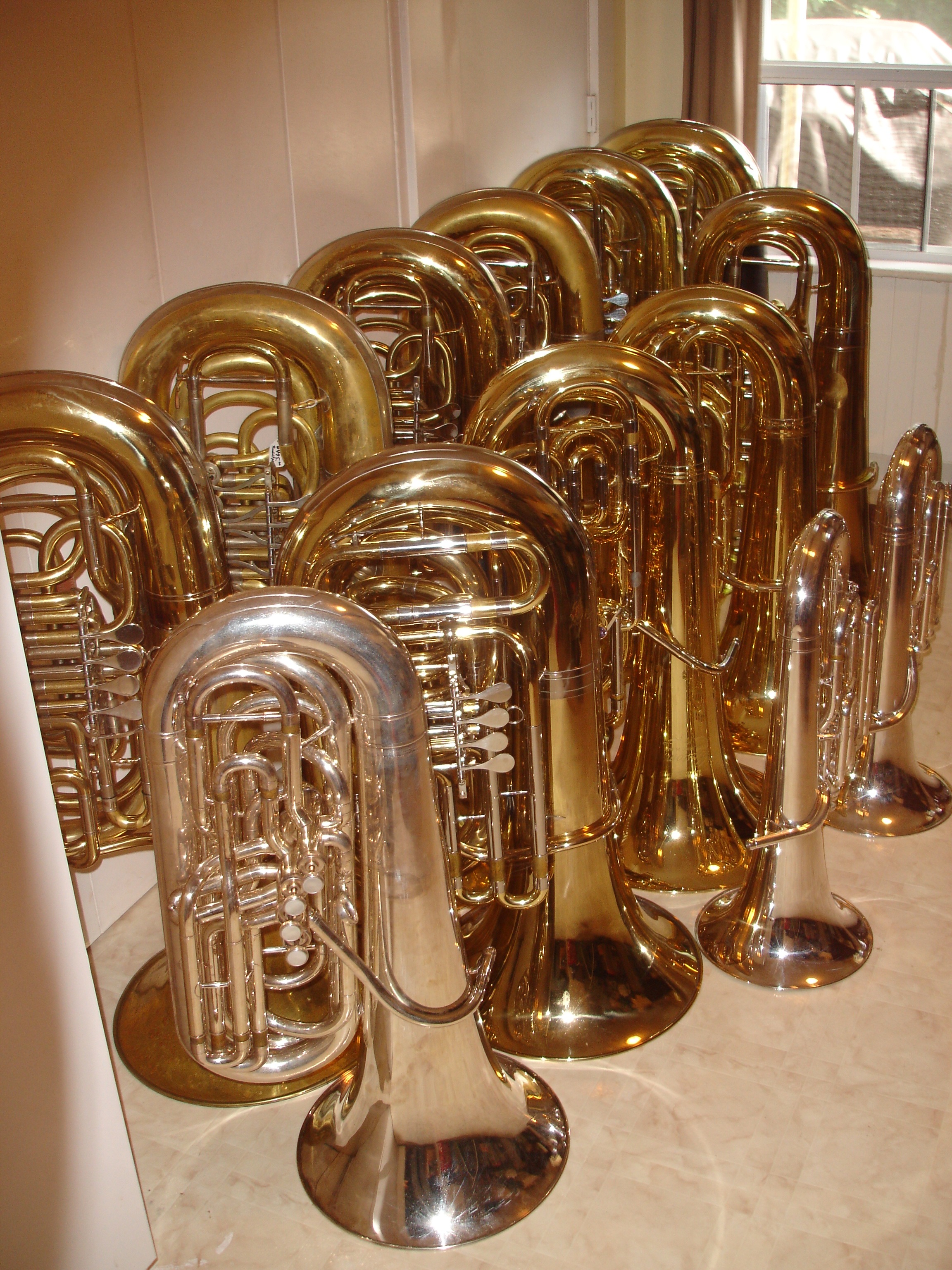 TubaStudio.com - MEINL WESTON 32 CC TUBA