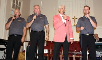 Kingsway Quartet with 2017 inductee Tony Baker.

