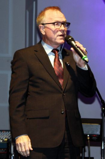 Troy Burns (Troy Burns Family)
