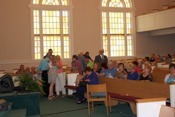 Crowd arriving and anxiously awaiting the concert.
