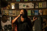 Tosinger at Jazzhole