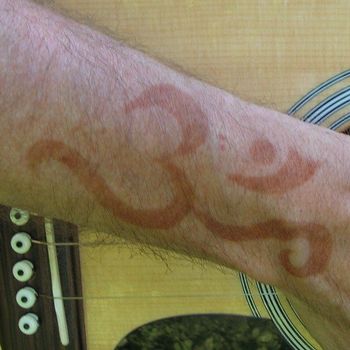 Festie fun: henna tats!
