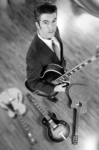 solo guitar @ the City Club