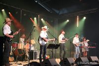 NEW COUNTRY RAIN