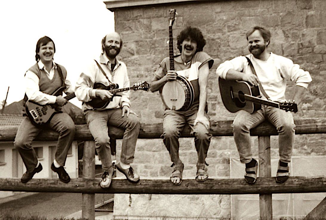 1987
