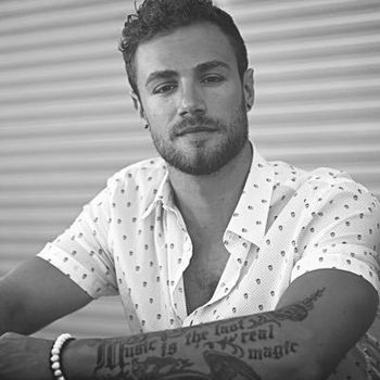 Miles Schon
