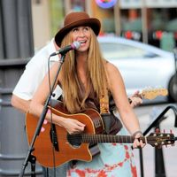 Gia Warner Acoustic Solo