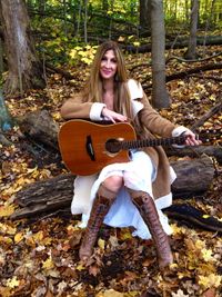 Gia Warner Acoustic Solo