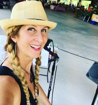 Gia Warner Solo Acoustic Oak Park Farmers and Artisans Market