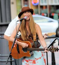 Gia Warner Acoustic Solo