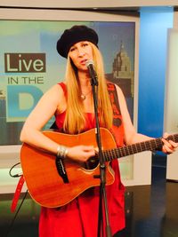 Gia Warner Solo Acoustic