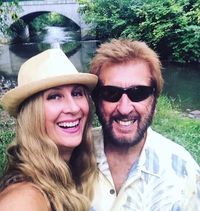 Gia Warner and Bobby Lewis Acoustic/Electric Duo