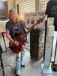 Livio Gravini Acoustic @ Bond 124