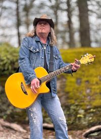 Livio Gravini Acoustic @ Prospect Mountain Campground 