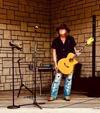 Livio Gravini Acoustic @ Munich Haus Restaurant 
