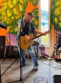 Livio Gravini Acoustic @ Bright Ideas Brewing Westfield 