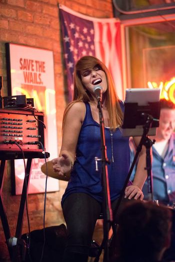 Live at Smoke Daddy
photo by Art Amol
