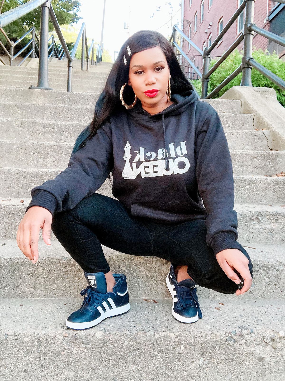 BLACK QUEEN HOODIE 