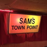 Swindles live at Sam's Town Point