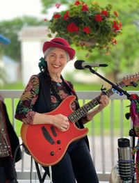 Cooie Sings at Shelburne Farmers Market