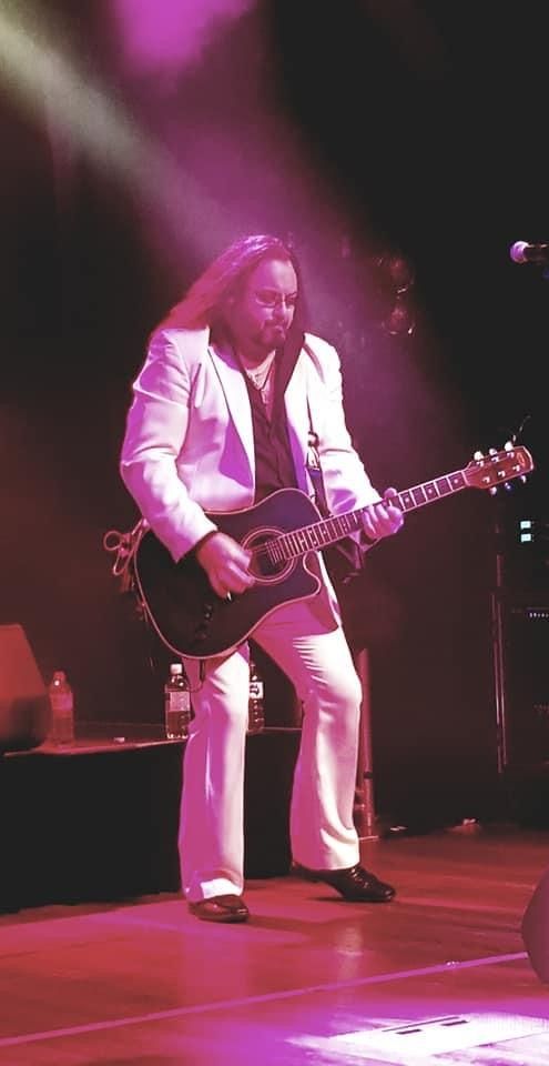 Dave Gray - Barry Gibb
