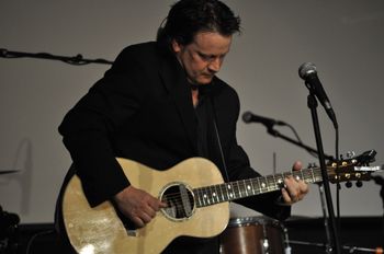 Stuy features on the track Pray from 'Still got the Blues'

