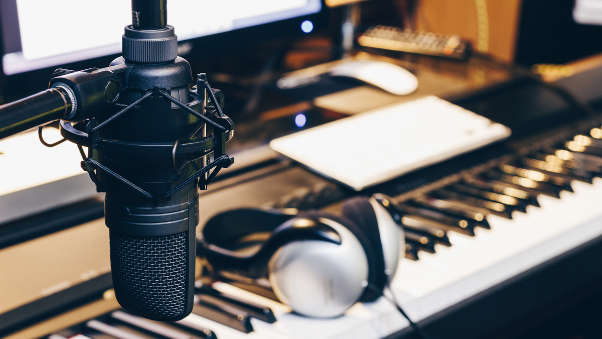 Custom Song Leasing 