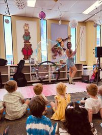 Bubbly Beats with Miss Jolie!