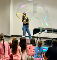 Bubbly Beats with Miss Jolie!