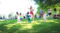 Outdoor Family Music & Bubbles with Miss Jolie!
