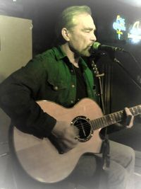 Acoustic Night