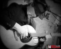 NICK VIGARINO plays PORT GARDNER BAY WINERY!