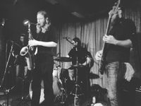 FREE WEEK w/Circling Drones 