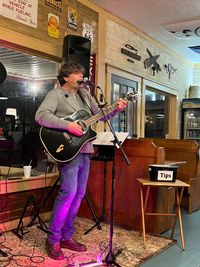 Roland Justice @ Gregory's Beechgrove Country Store & Kitchen