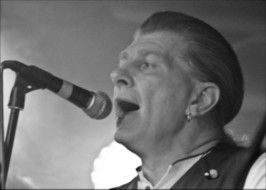 Vocals and Lead tambourine Allan Borosch

